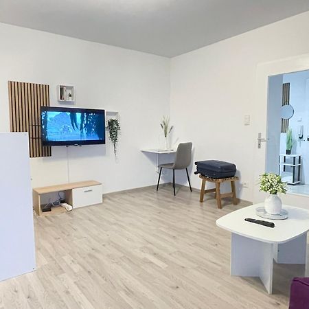 Perfekte 1,5 Wohnung Zentral In Leonberg Gegenueber Einkaufzentrum Kültér fotó
