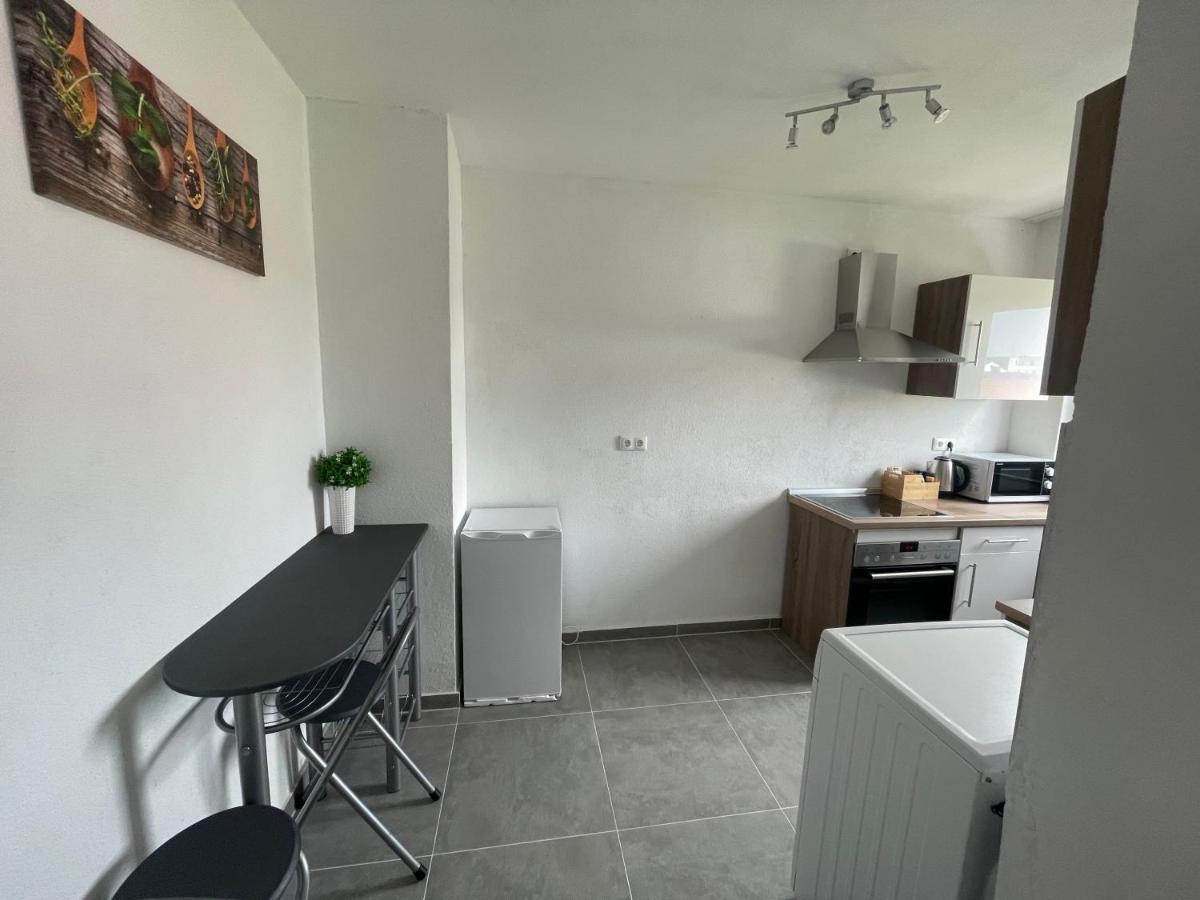 Perfekte 1,5 Wohnung Zentral In Leonberg Gegenueber Einkaufzentrum Kültér fotó