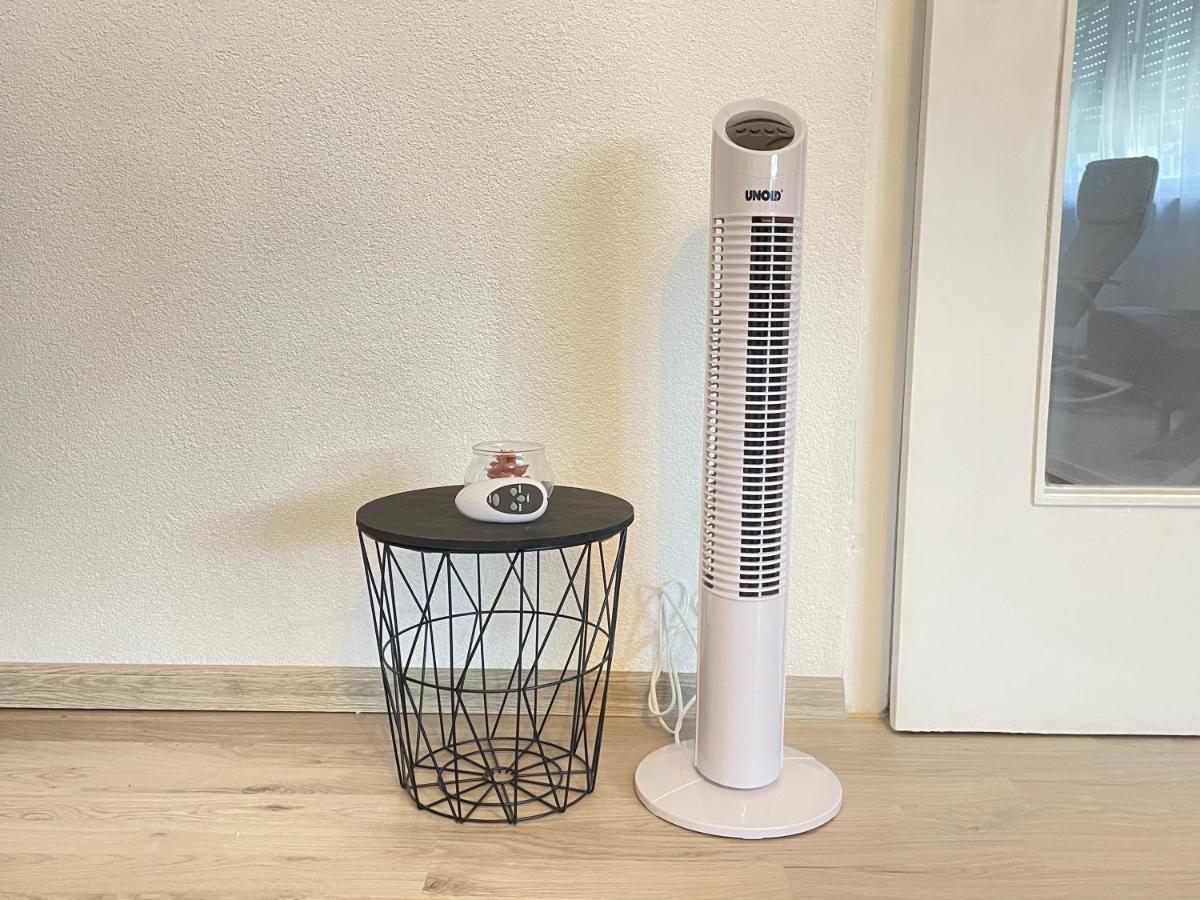 Perfekte 1,5 Wohnung Zentral In Leonberg Gegenueber Einkaufzentrum Kültér fotó
